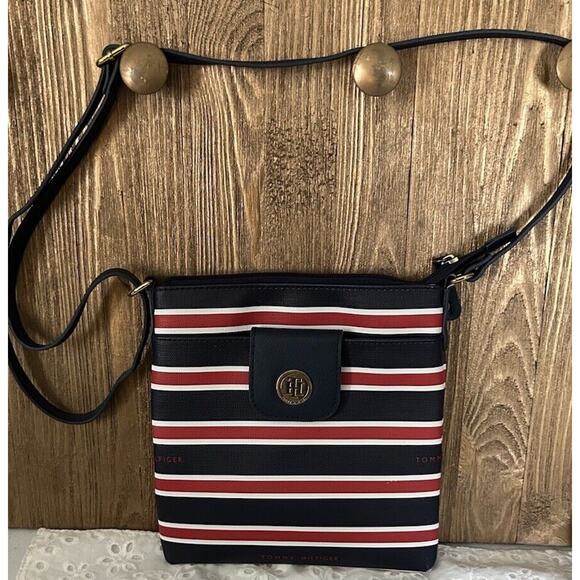 Tommy Hilfiger Crossbody Purse Classic Front pocket Nautical Beach Easter Preppy - Picture 1 of 9